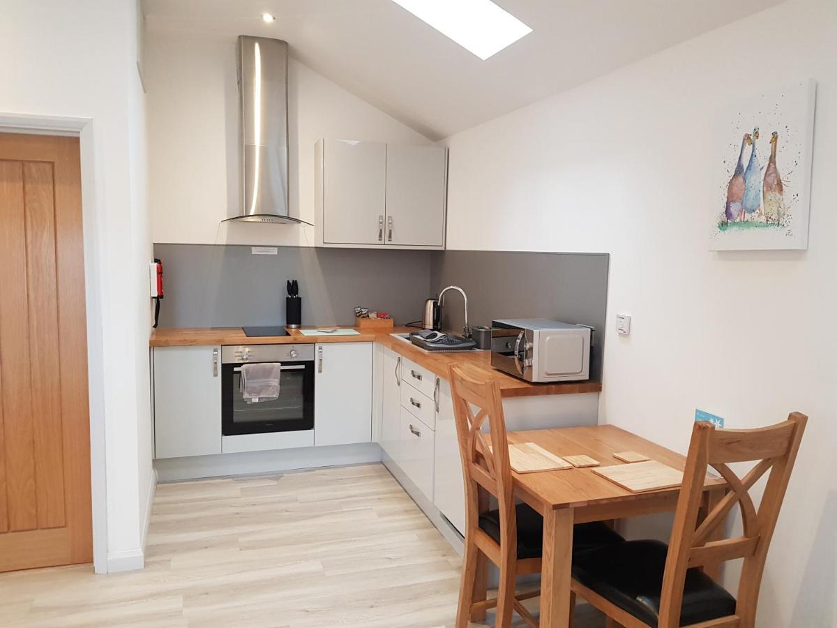 Wyvern Apartment Yeovil Buitenkant foto